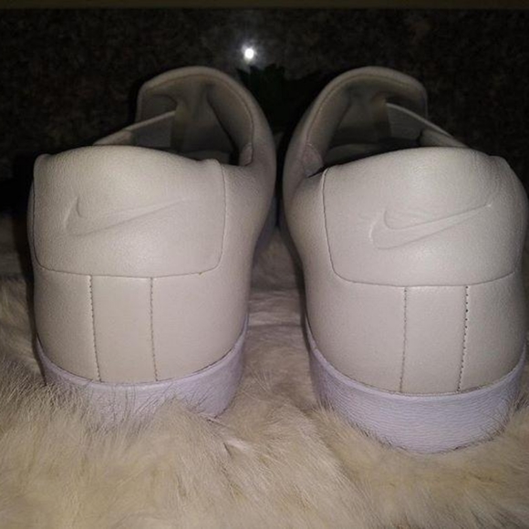 Nike Blazer City Ease Sneaker - Picture 3 of 4